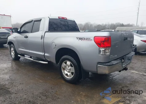 2012 Toyota Tundra Grade 5.7L V8 z USA, uszkodzony, nr VIN 5TFRY5F19CX121098